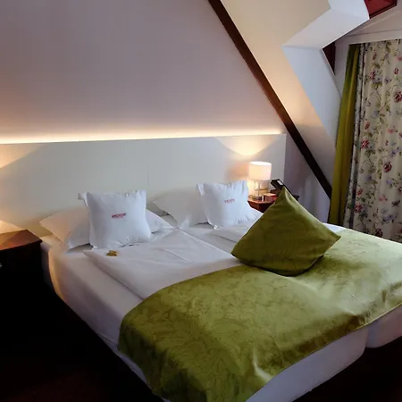 Szálloda Exquisit 4*
