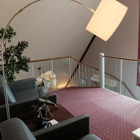 Exquisit 4* München