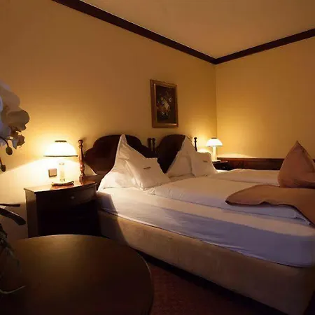 Exquisit Hotell
