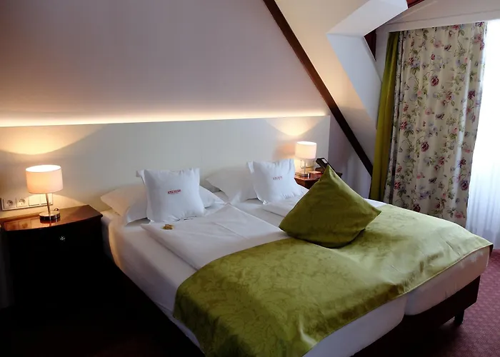 Hotel Exquisit 4*