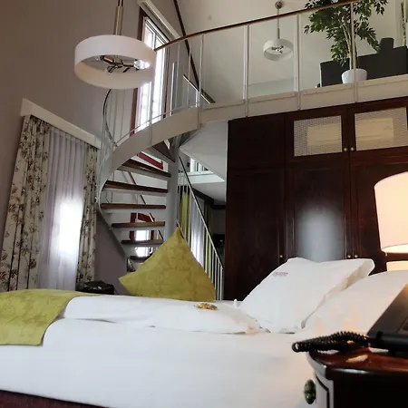 Exquisit 4* Munich