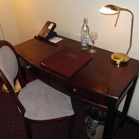 Hotel Exquisit 4*