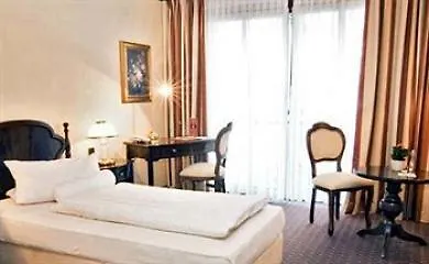 Hotel Exquisit 4*